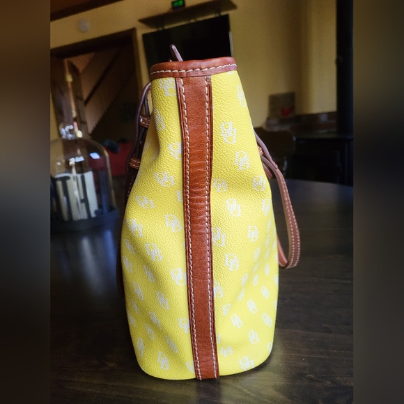 Dooney & Bourke Greta Shopper Tote - Picture 4 of 10